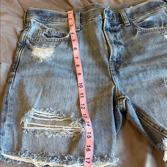 Old Navy High-Rise Jean shorts - Picture 4 of 7